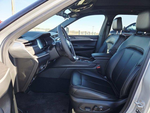 new 2025 Jeep Grand Cherokee car, priced at $44,985