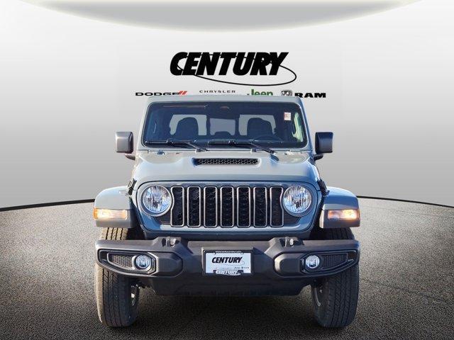 new 2026 Jeep Gladiator car, priced at $43,315
