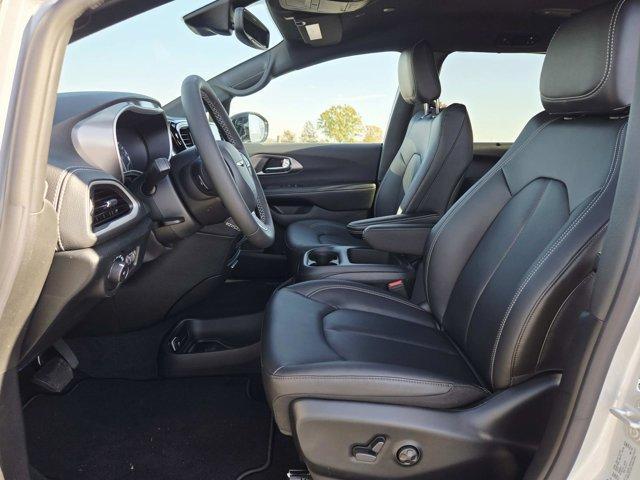 new 2026 Chrysler Pacifica car, priced at $39,140