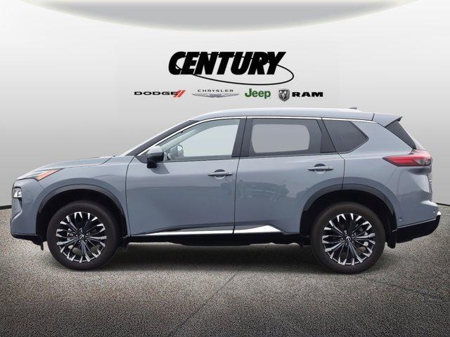 used 2024 Nissan Rogue car, priced at $28,977