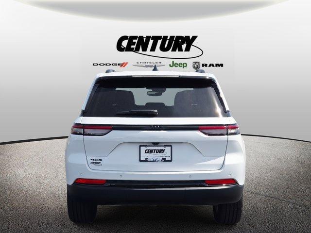 used 2024 Jeep Grand Cherokee car, priced at $31,977