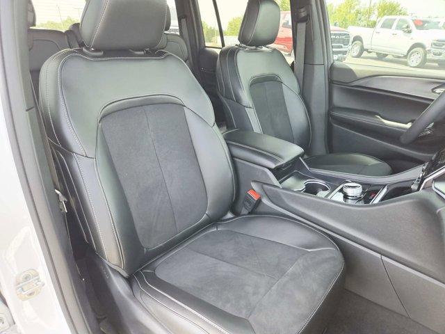 used 2024 Jeep Grand Cherokee car, priced at $31,977