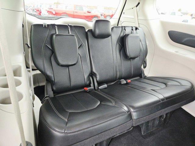 used 2024 Chrysler Pacifica car, priced at $30,977