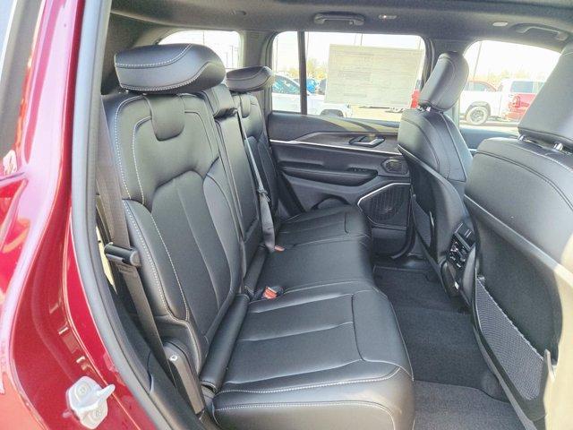 new 2026 Jeep Grand Cherokee car, priced at $41,960