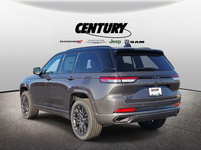 new 2025 Jeep Grand Cherokee car, priced at $55,925