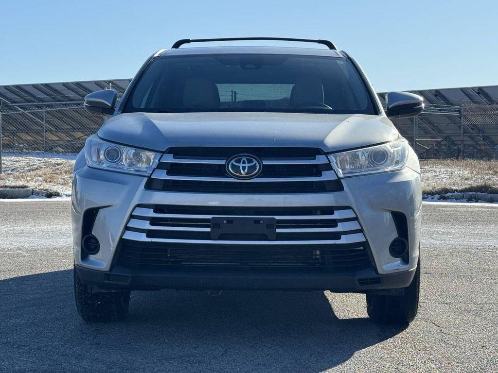 used 2019 Toyota Highlander car, priced at $23,975