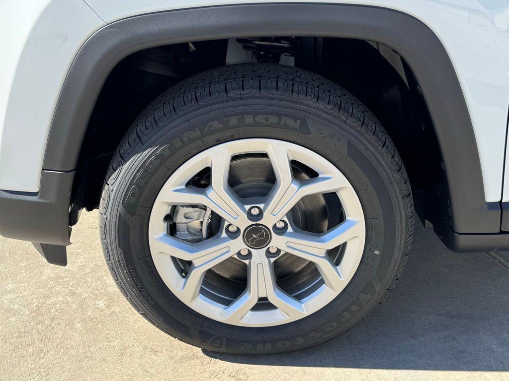 new 2026 Jeep Compass car, priced at $25,027