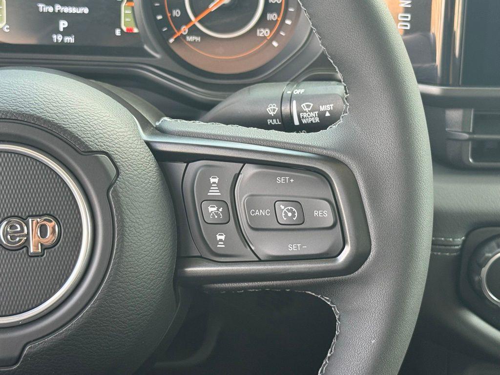 new 2025 Jeep Gladiator car, priced at $61,775