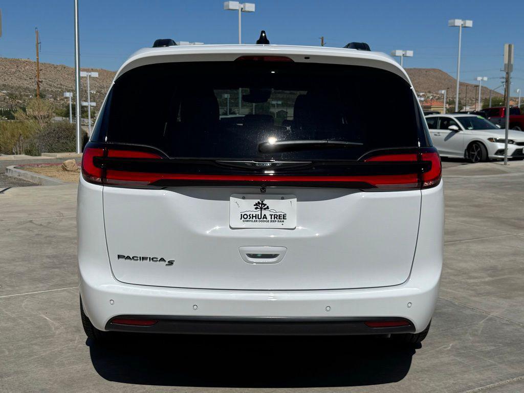new 2026 Chrysler Pacifica car, priced at $44,860