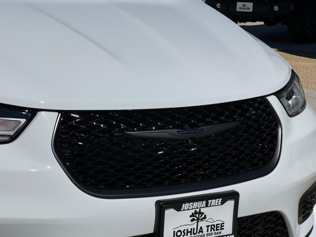 new 2026 Chrysler Pacifica car, priced at $44,860
