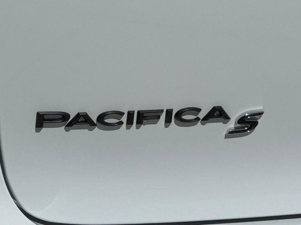 new 2026 Chrysler Pacifica car, priced at $44,860
