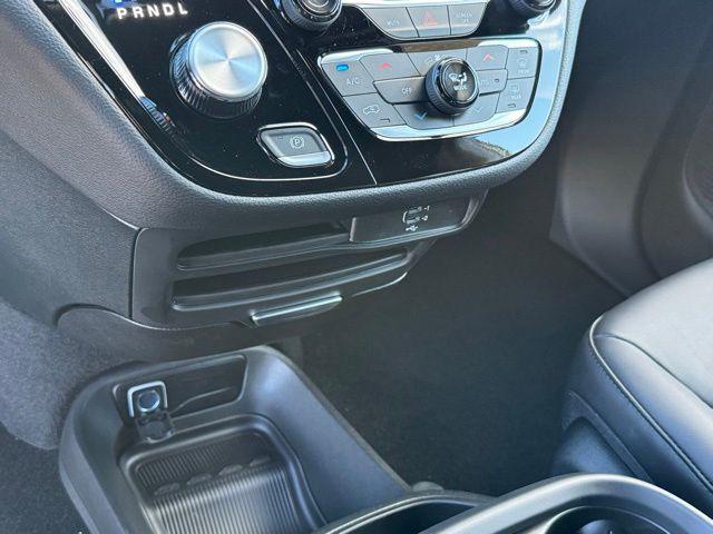 new 2026 Chrysler Pacifica car, priced at $41,835