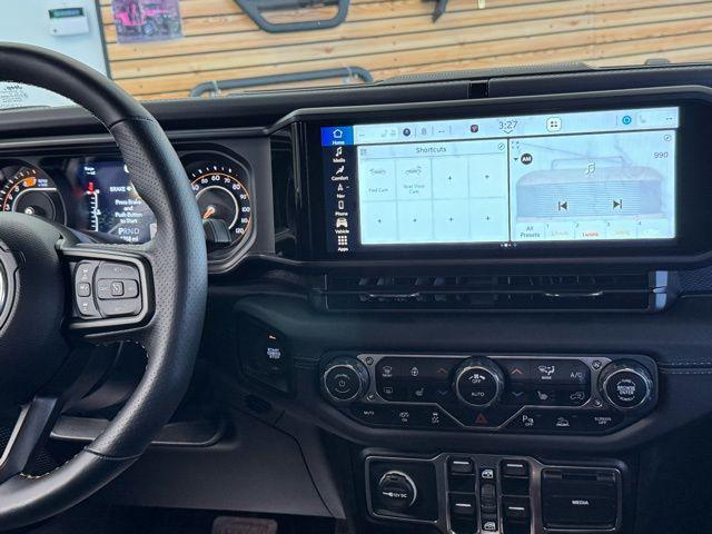 new 2025 Jeep Wrangler car, priced at $100,995