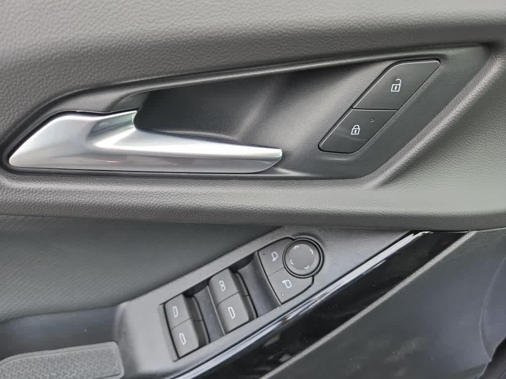 new 2026 Chevrolet Equinox car, priced at $31,977