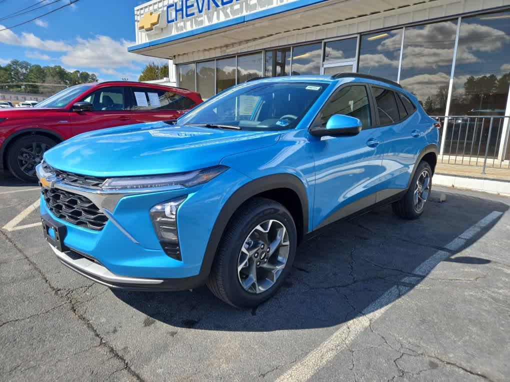 new 2026 Chevrolet Trax car, priced at $25,688