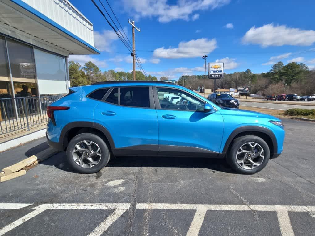 new 2026 Chevrolet Trax car, priced at $25,688