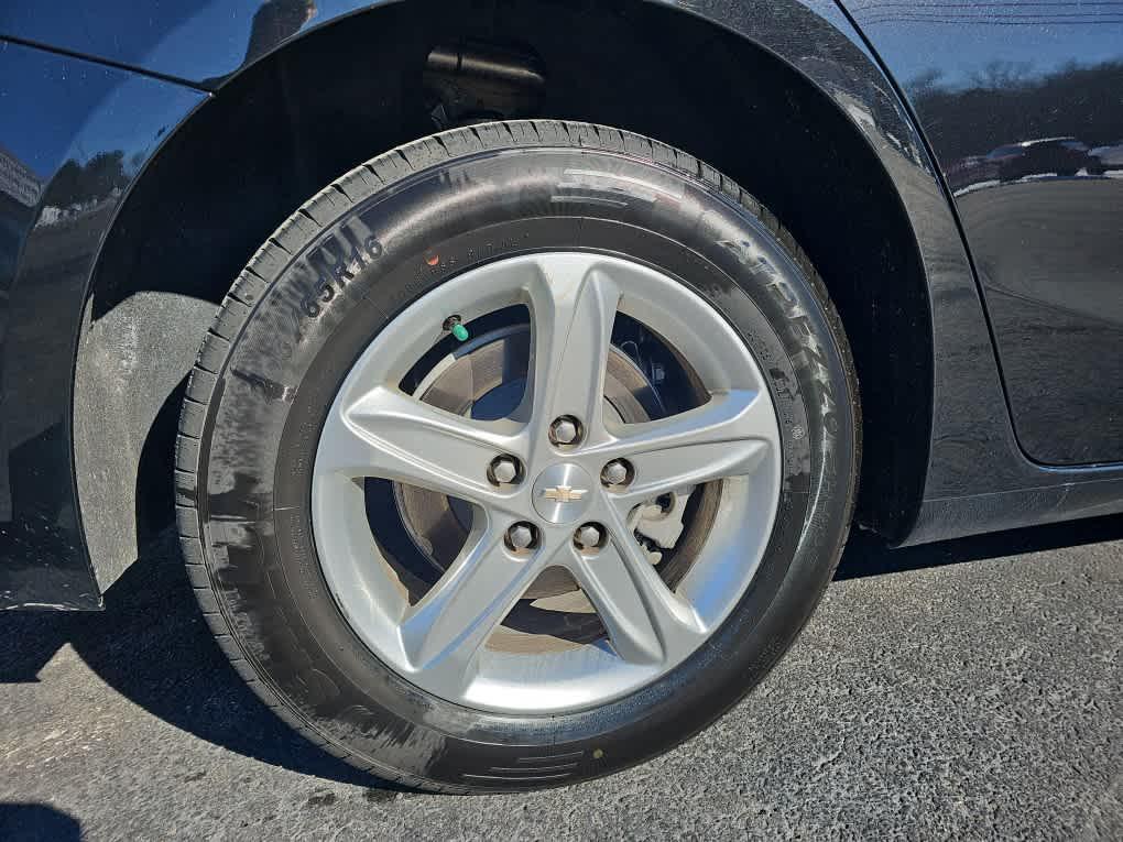 used 2024 Chevrolet Malibu car, priced at $18,988