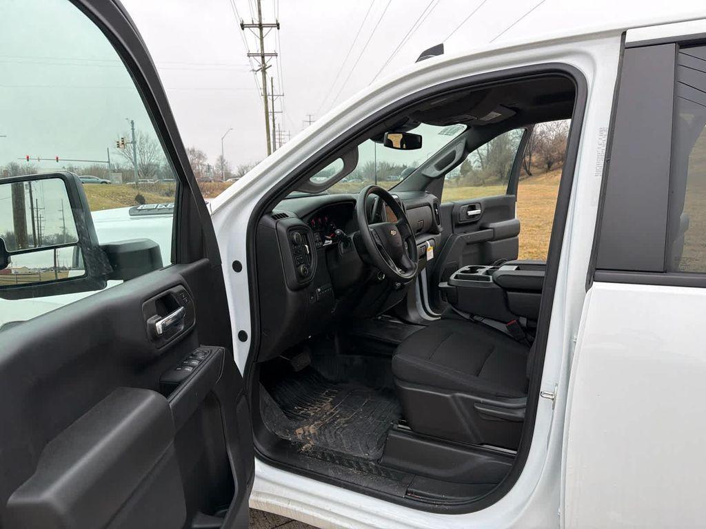 new 2024 Chevrolet Silverado 3500 car, priced at $56,682