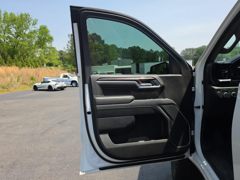 used 2022 GMC Sierra 1500 car, priced at $34,811