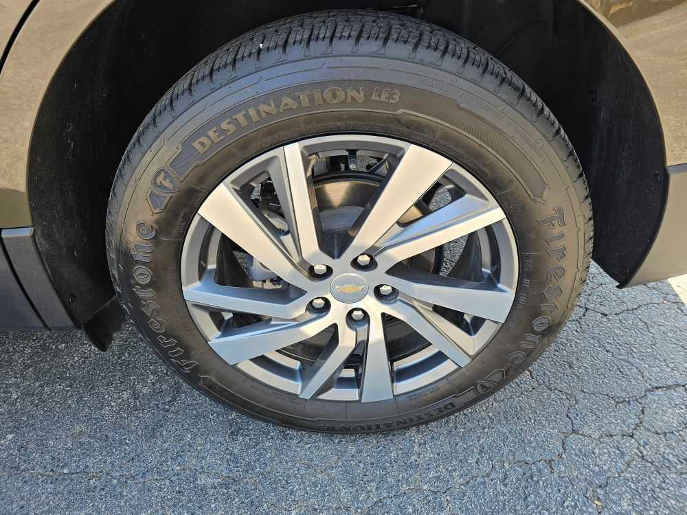 used 2024 Chevrolet Equinox car, priced at $23,668