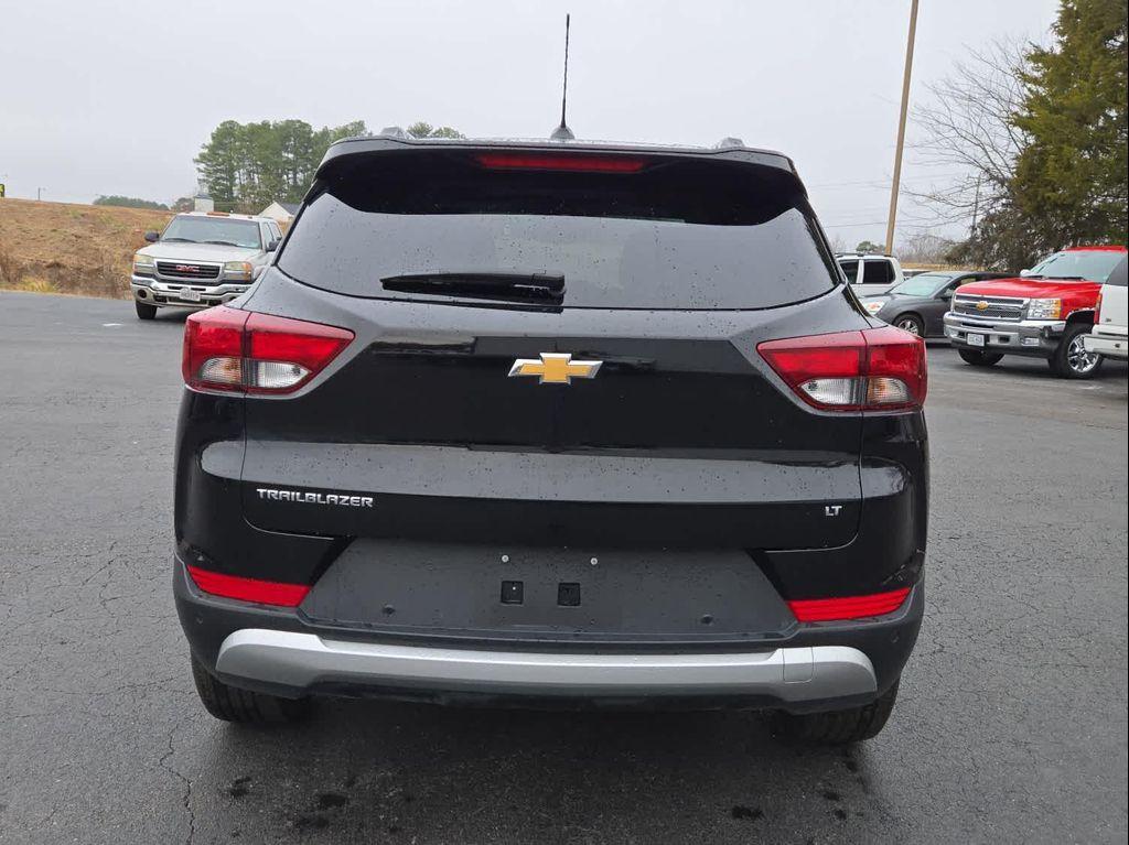 new 2025 Chevrolet TrailBlazer car, priced at $25,998