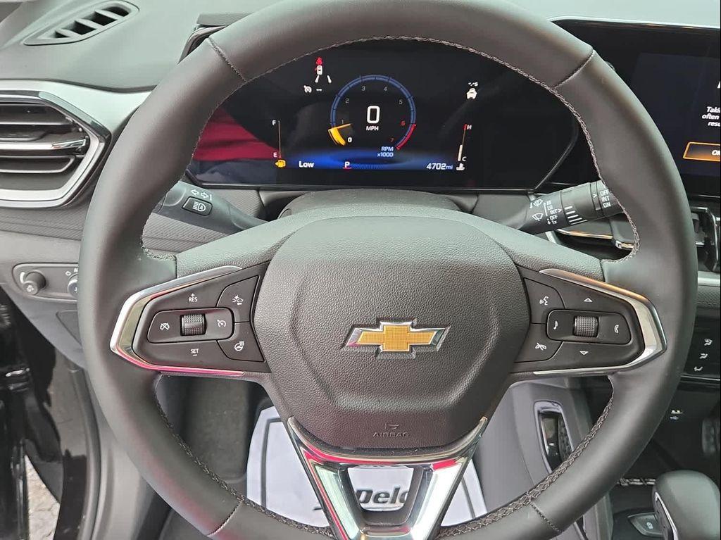 new 2025 Chevrolet TrailBlazer car, priced at $25,998