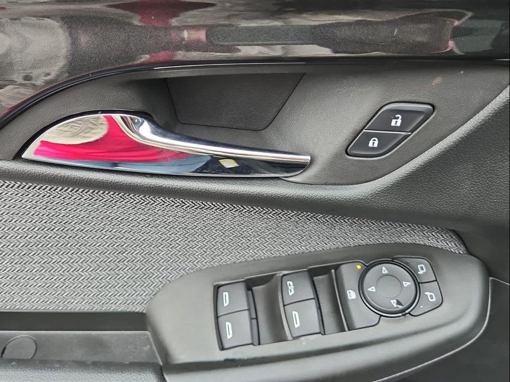 new 2025 Chevrolet TrailBlazer car, priced at $25,998