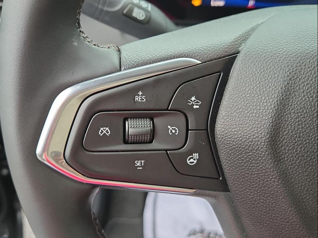 new 2025 Chevrolet TrailBlazer car, priced at $25,998