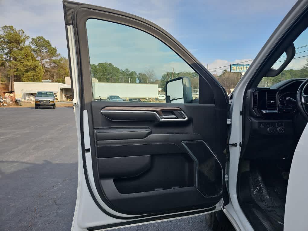 used 2024 Chevrolet Silverado 2500 car, priced at $41,365