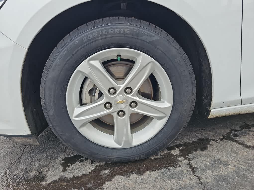 used 2023 Chevrolet Malibu car, priced at $13,978