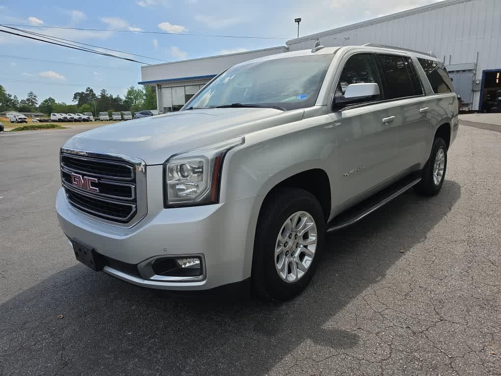 used 2020 GMC Yukon XL car, priced at $25,944