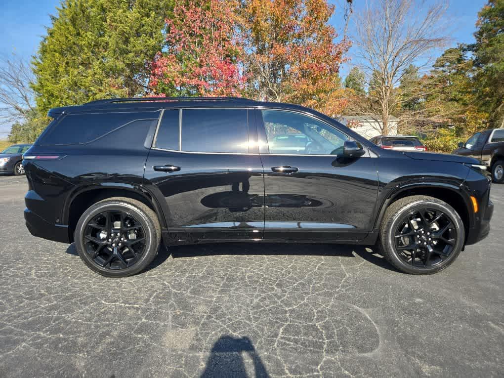 new 2026 Chevrolet Traverse car, priced at $55,977