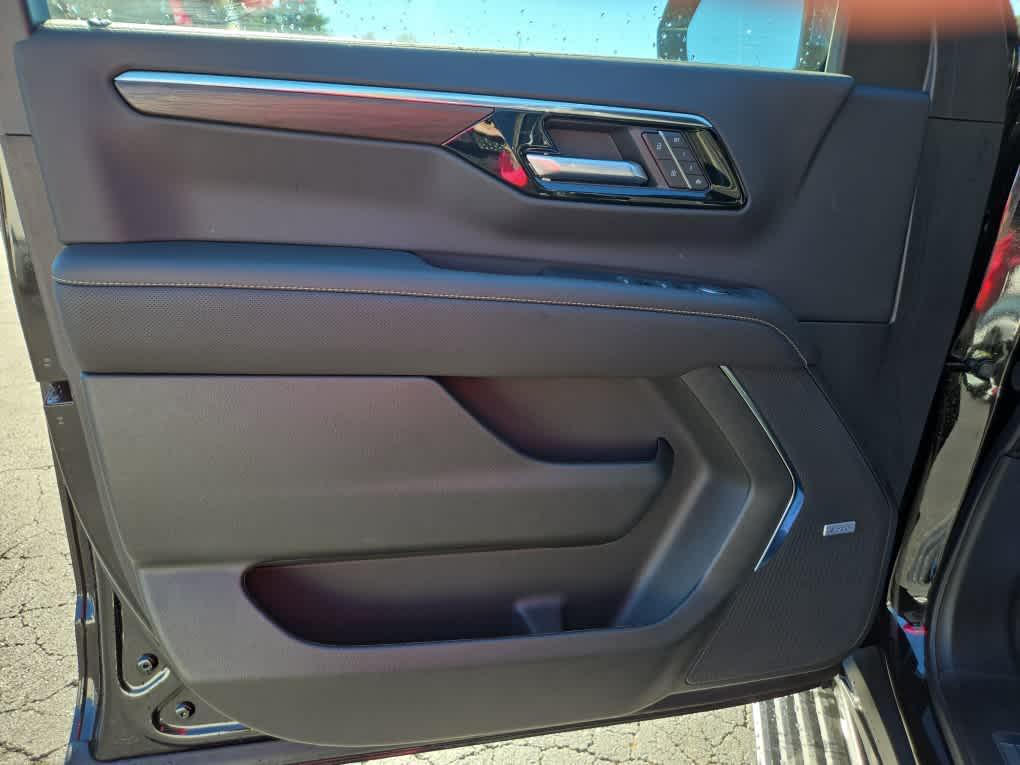 new 2025 Chevrolet Tahoe car, priced at $80,998