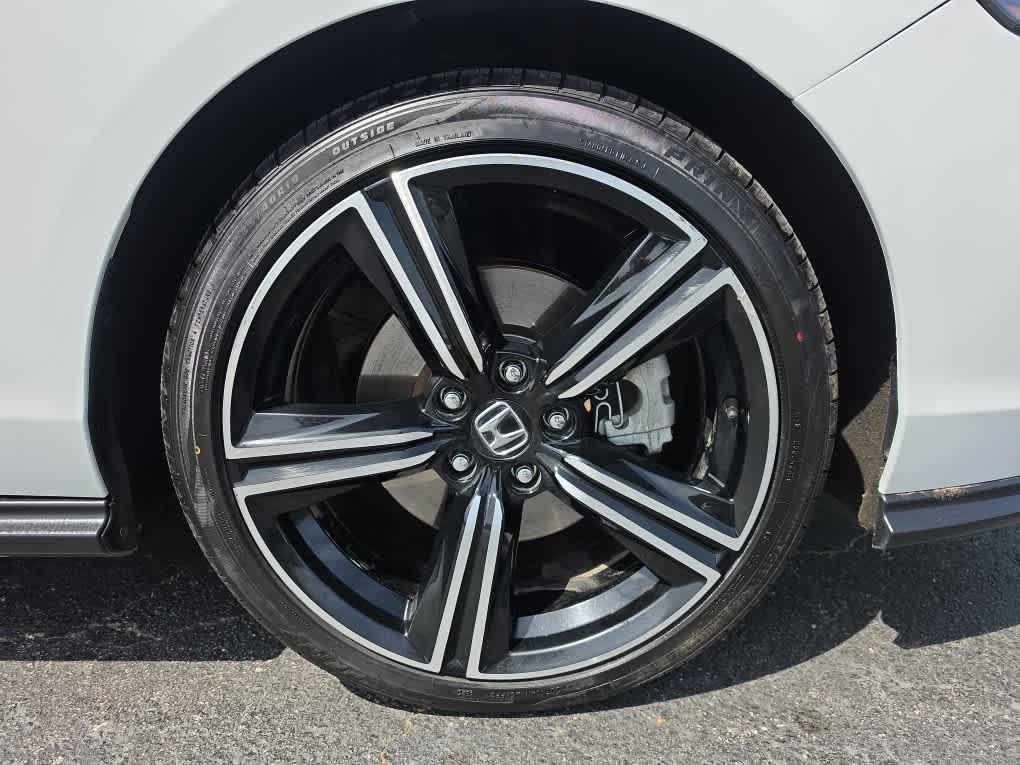 used 2025 Honda Accord Hybrid car, priced at $27,488