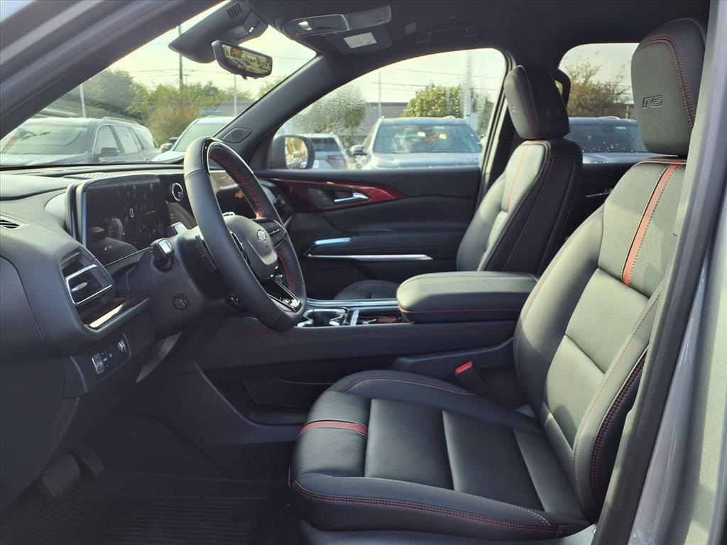 new 2026 Chevrolet Traverse car, priced at $53,194