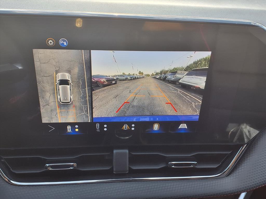 new 2026 Chevrolet Equinox car, priced at $30,840