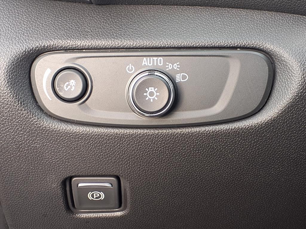 used 2024 Chevrolet Blazer car, priced at $23,498