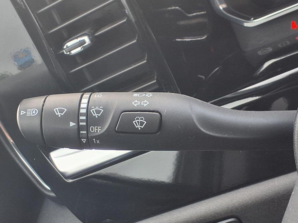 used 2025 GMC Sierra 1500 car, priced at $37,112