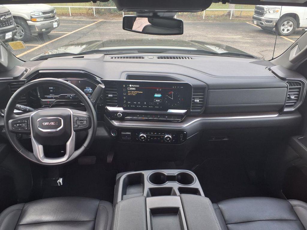 used 2025 GMC Sierra 1500 car, priced at $37,112