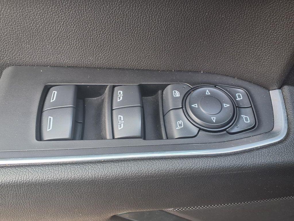 used 2025 GMC Sierra 1500 car, priced at $37,112