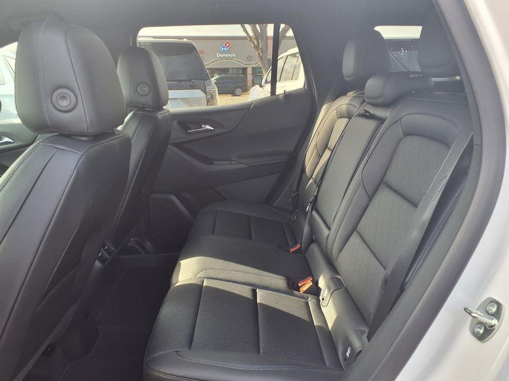 new 2026 Chevrolet Equinox car, priced at $28,095