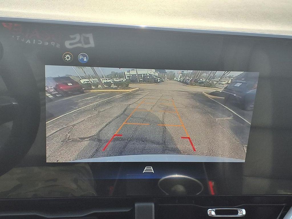 new 2026 Chevrolet Equinox car, priced at $28,095