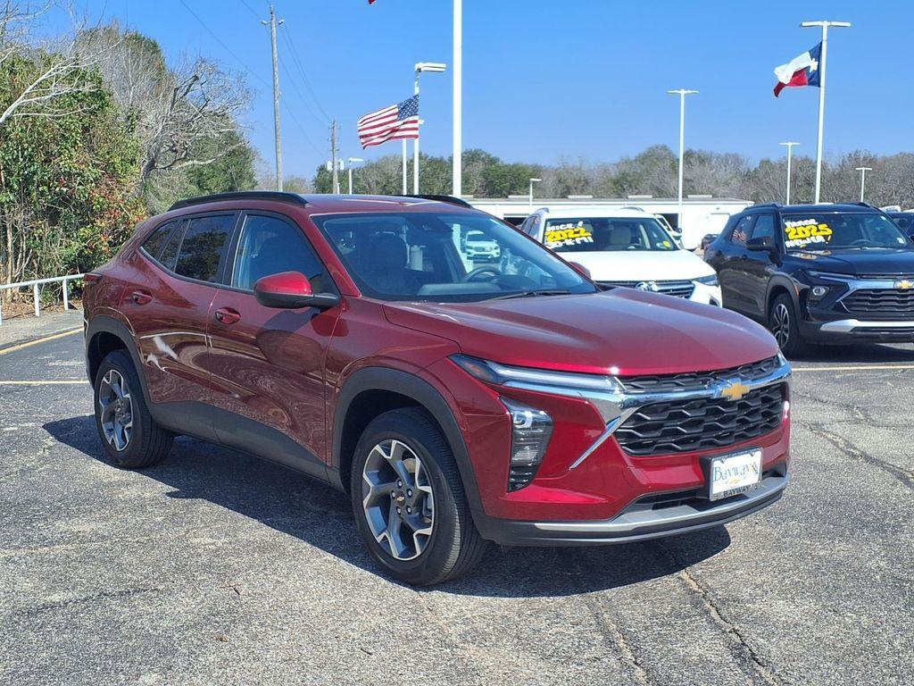 used 2025 Chevrolet Trax car, priced at $19,683