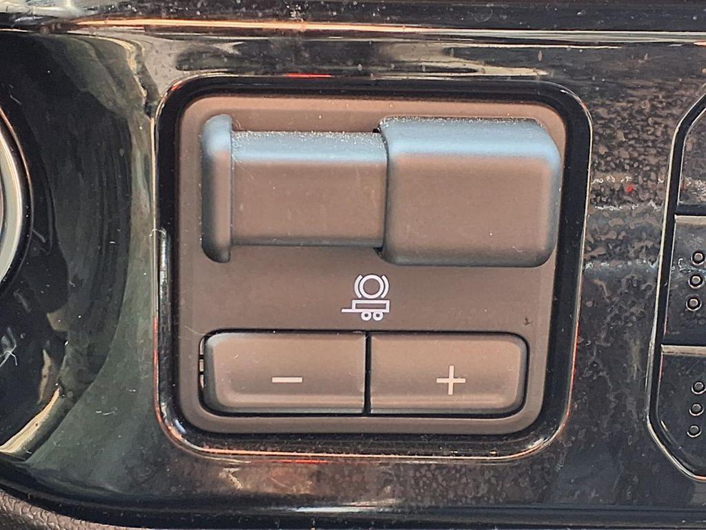 used 2022 Chevrolet Silverado 1500 car, priced at $39,036