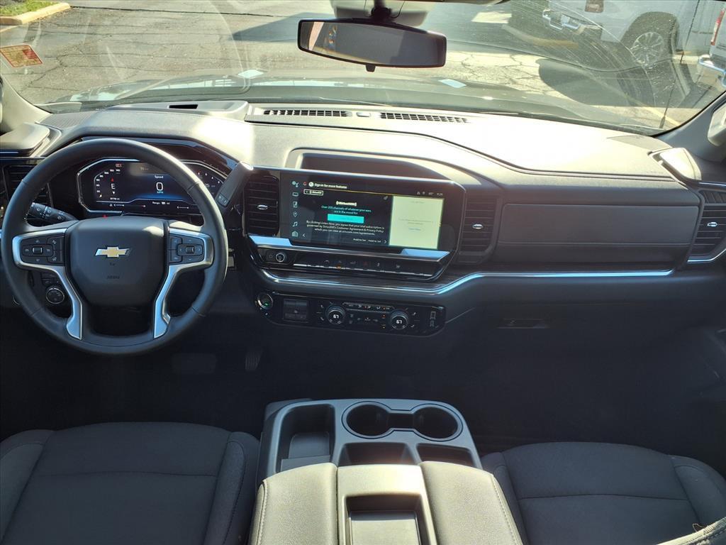 used 2025 Chevrolet Silverado 1500 car, priced at $38,690
