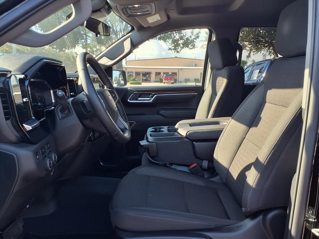 used 2025 Chevrolet Silverado 1500 car, priced at $38,690