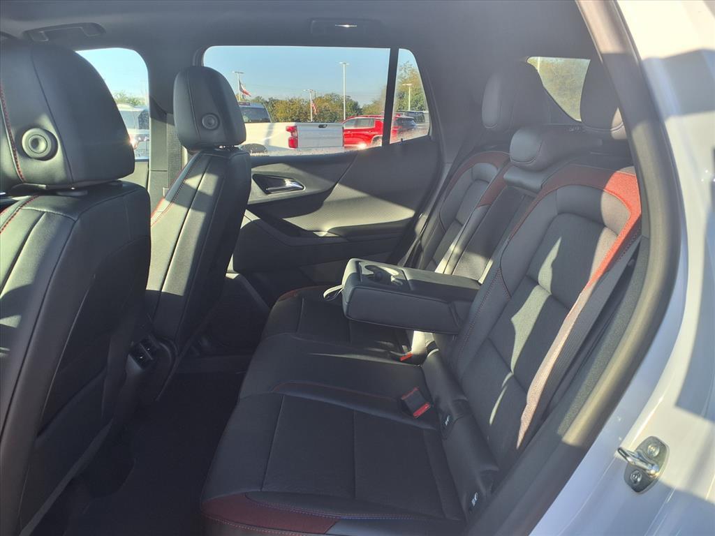 new 2026 Chevrolet Equinox car, priced at $32,385