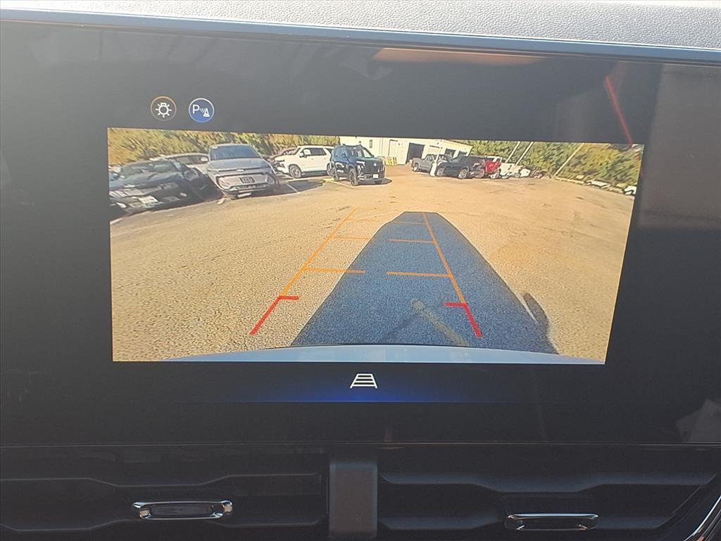 new 2026 Chevrolet Equinox car, priced at $32,385