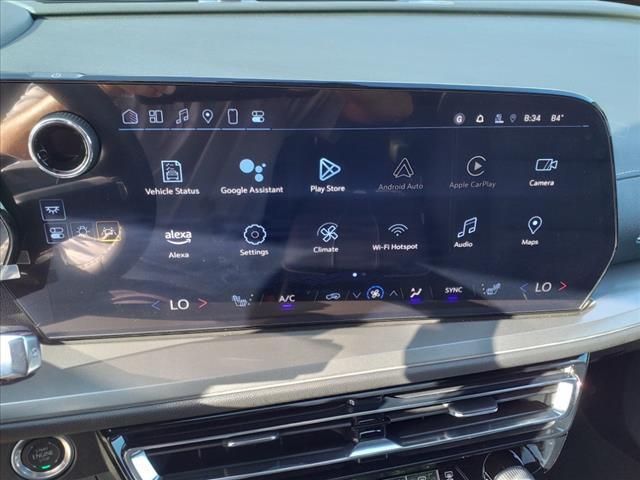 new 2024 Chevrolet Traverse car, priced at $44,895