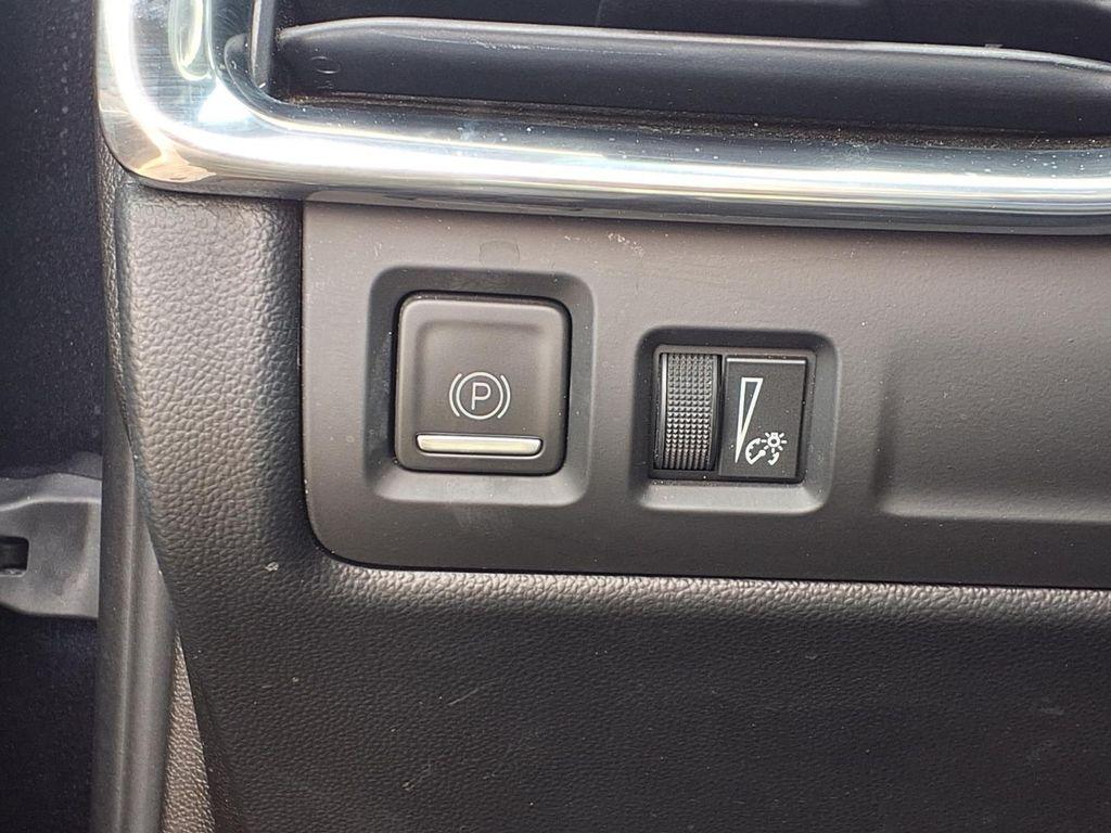 used 2023 Cadillac XT4 car, priced at $19,653